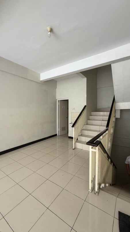 dijual ruko gudang kantor este merr