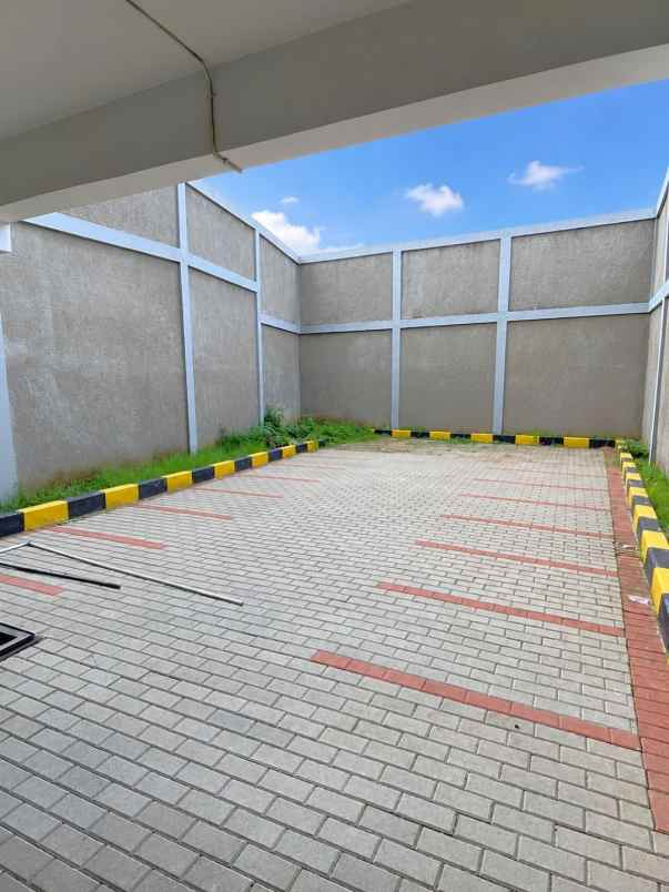 dijual ruko gudang kantor jalam pramuka utan kayu
