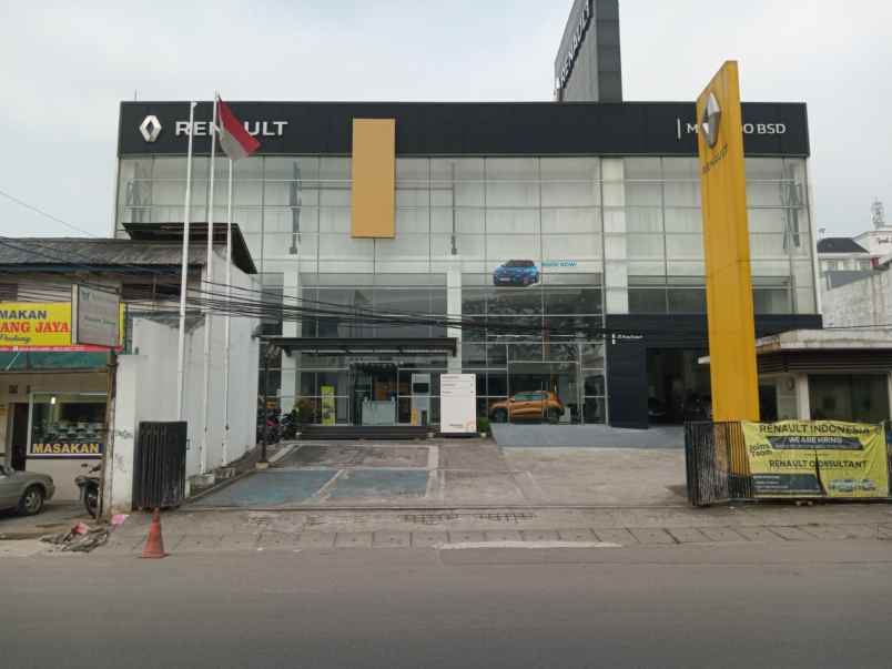 Gedung Showroom Mobil Di Jl Raya Serpong Tangerang Selatan