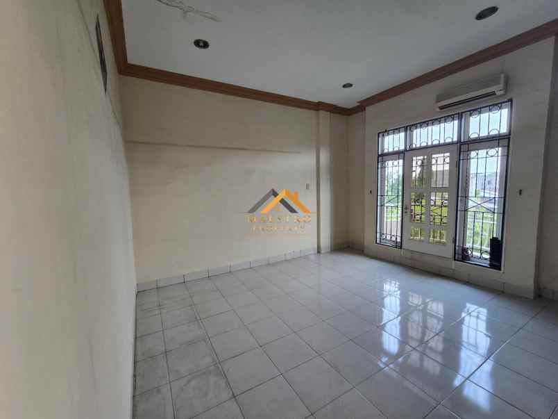 dijual ruko gudang kantor komplek merbau mas jalan