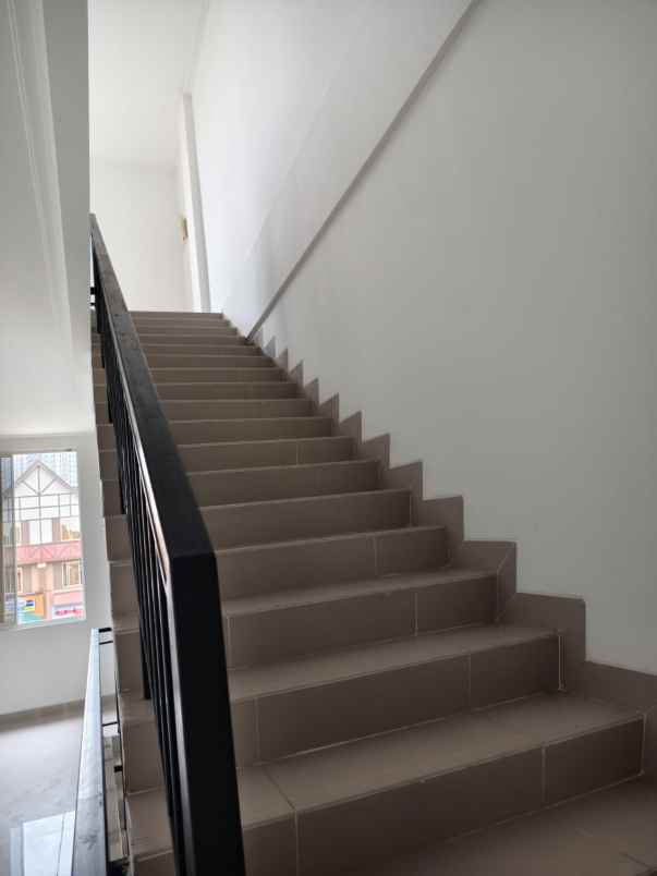 dijual ruko gudang kantor pantai indah kapuk jakarta