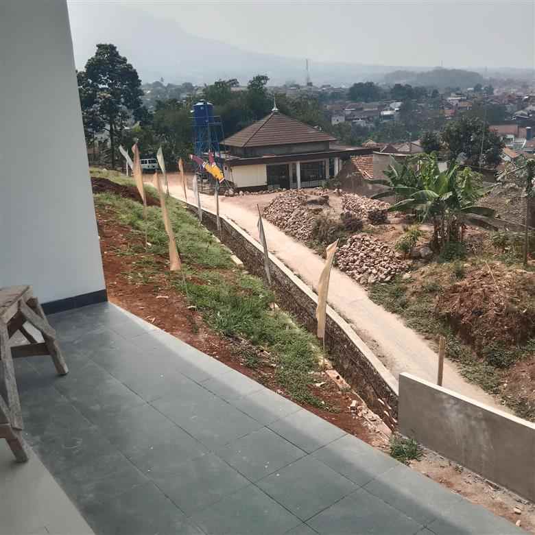 dijual rumah 2 lantai pasir jati bandung