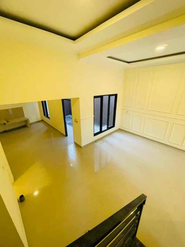 dijual rumah 2lt medokan ayu tambak surabaya timur