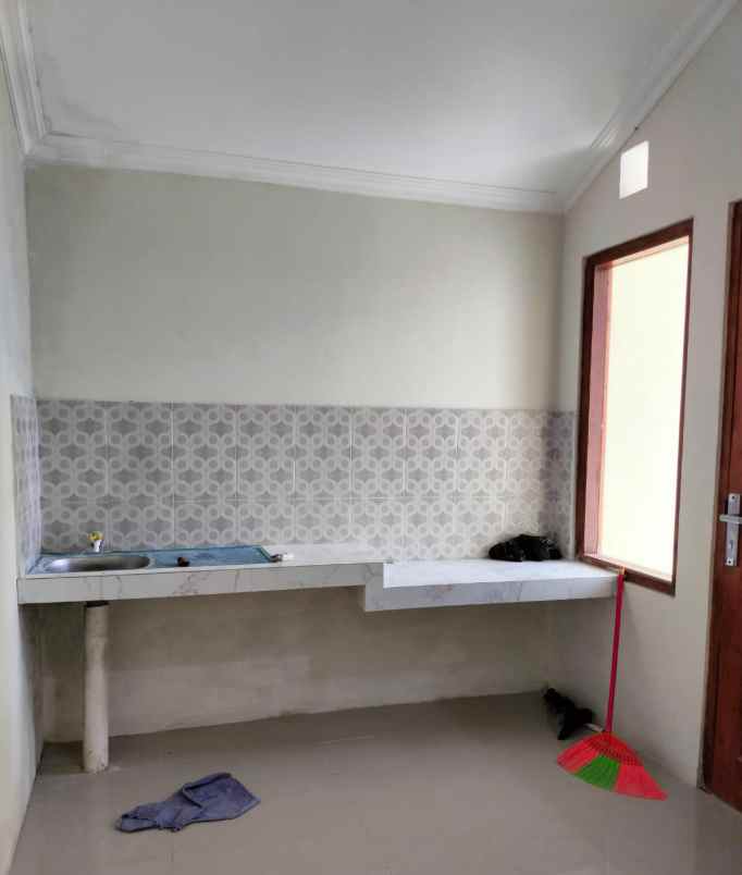 dijual rumah 4 menit dawet ringin