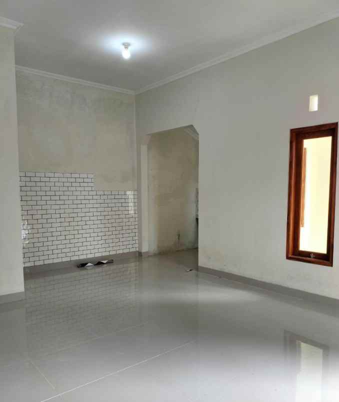 dijual rumah 4 menit dawet ringin