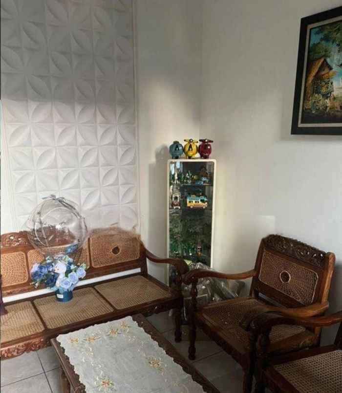 dijual rumah 48 jln jatiwaringin raya