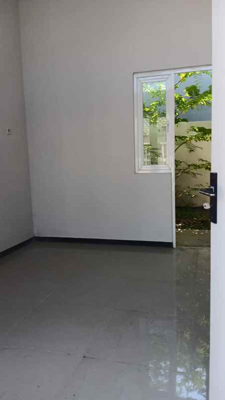 dijual rumah alana cemandi sidoarjo