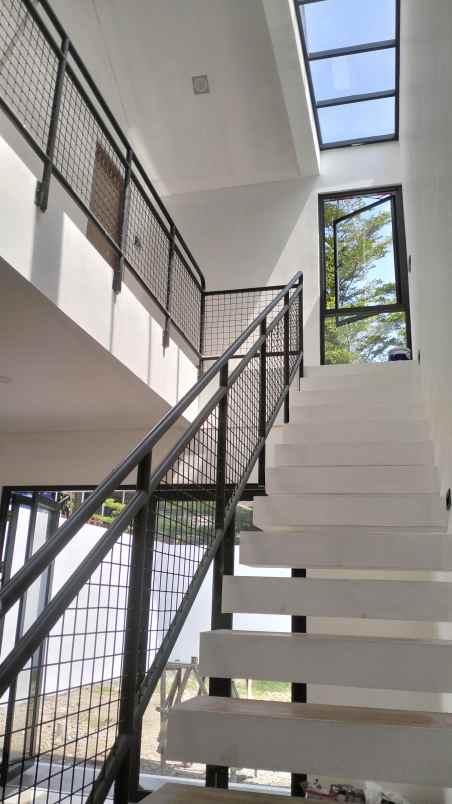 dijual rumah arcamanik kota bandung