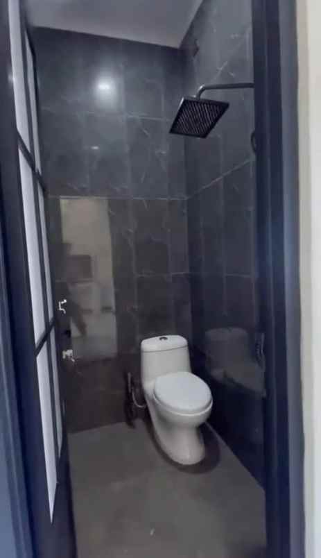 dijual rumah arjowinangun kedungkandang