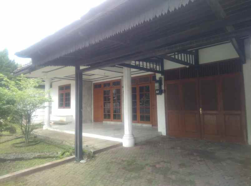 dijual rumah babakan jeruk pasteur