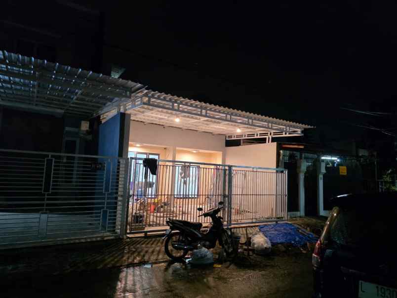 dijual rumah babatan pantai