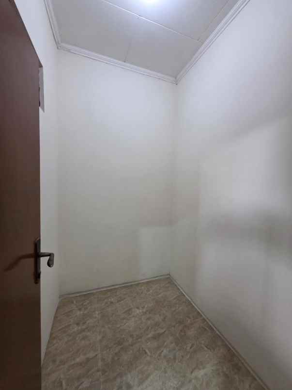 dijual rumah babatan pantai