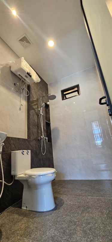 dijual rumah babatan pantai kenjeran