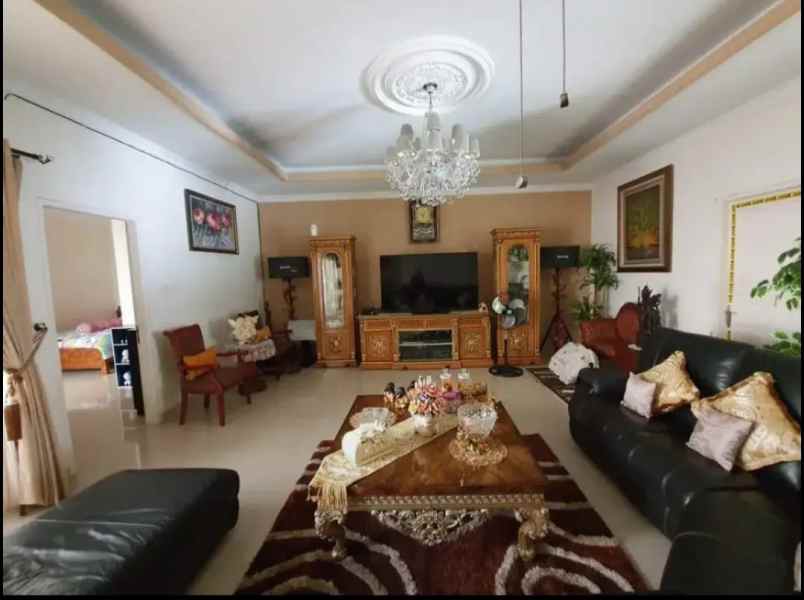 dijual rumah bagus ciputat timur tangerang selatan