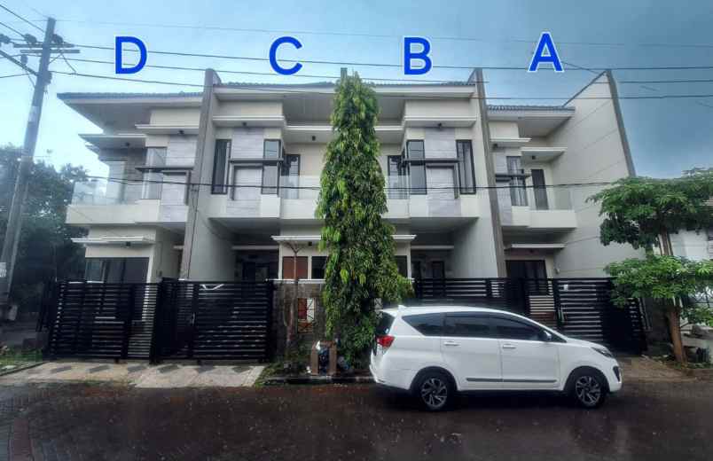 dijual rumah baru di mulyosari surabaya timur