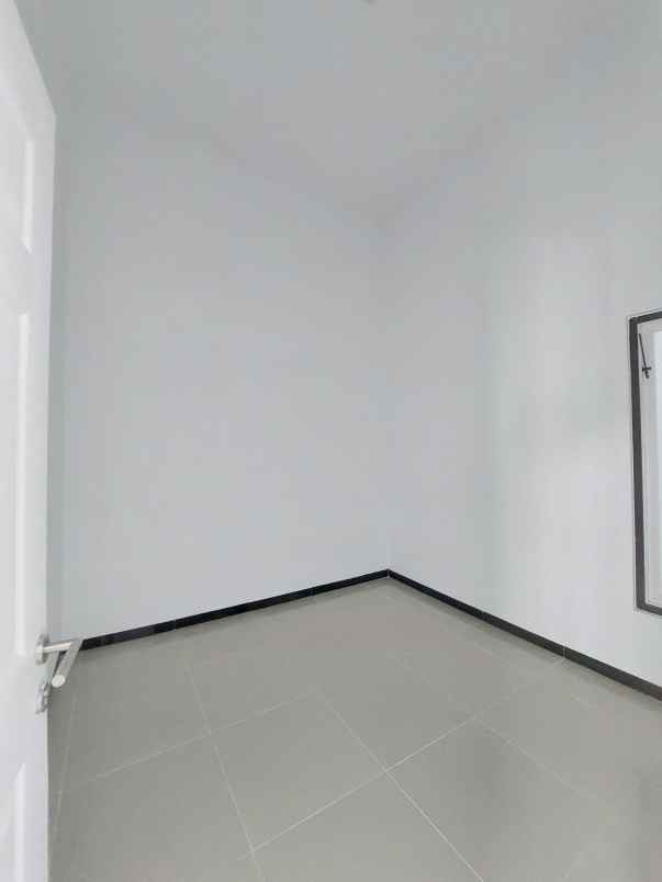 dijual rumah baru siap huni lokasi nol jalan tlogowaru