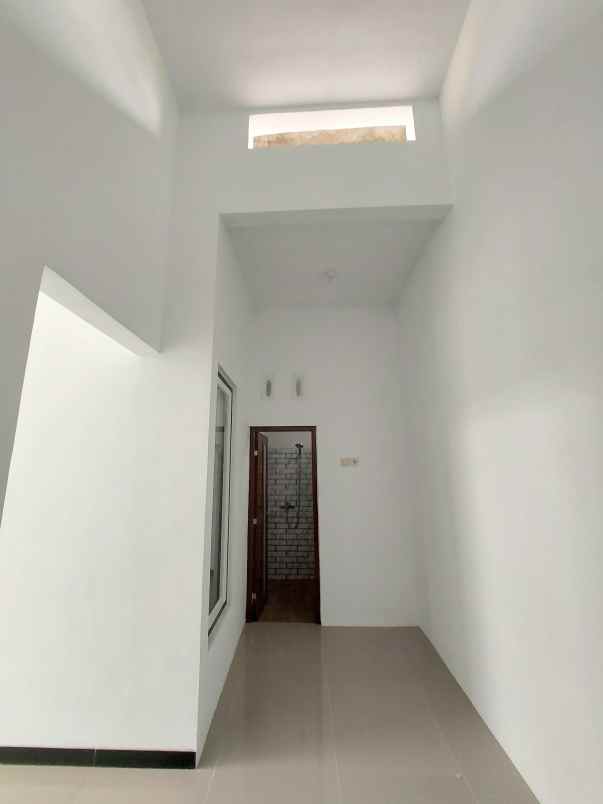 dijual rumah baru siap huni lokasi nol jalan tlogowaru