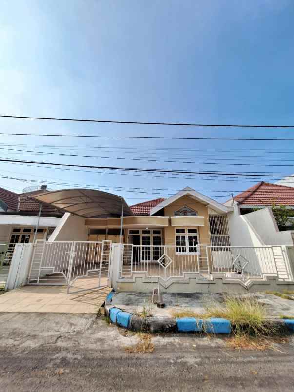 dijual rumah baruk tengah