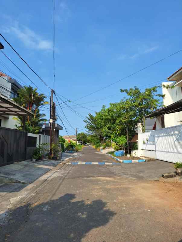 dijual rumah baruk tengah