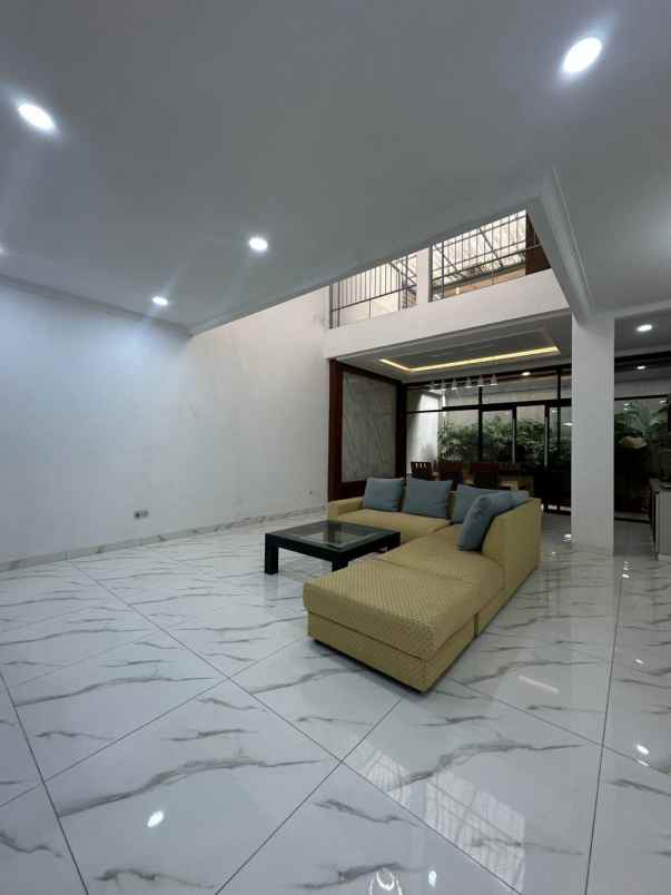 dijual rumah batununggal
