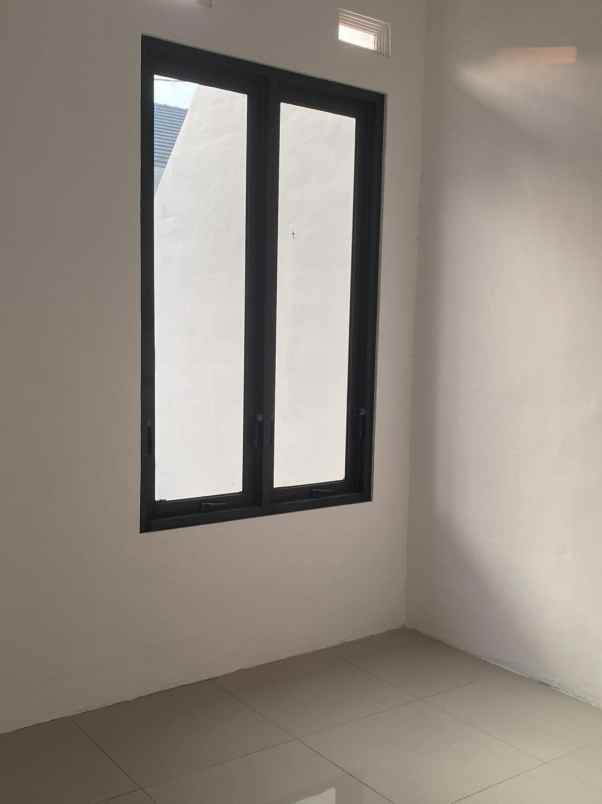 dijual rumah batursari