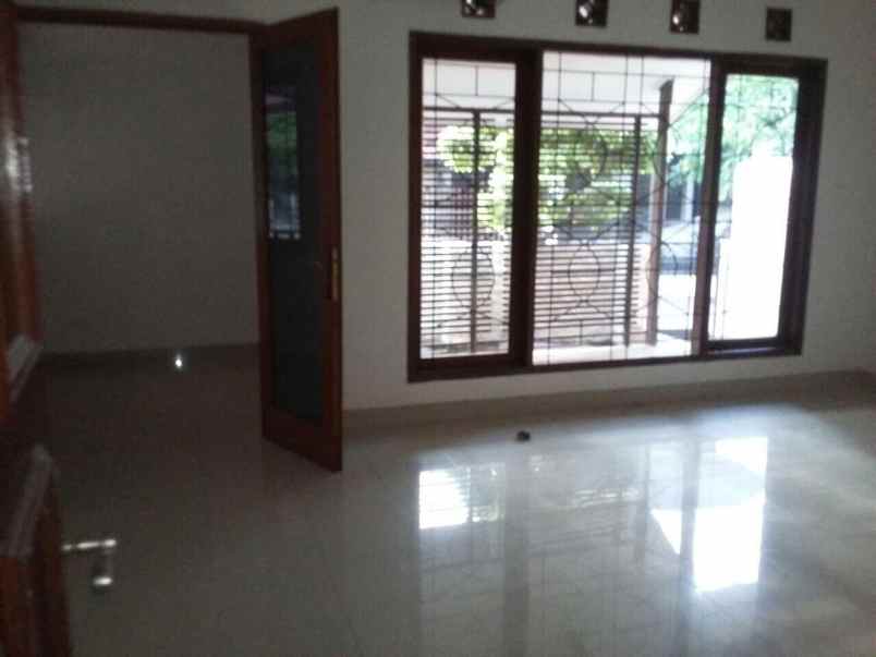 dijual rumah bintaro sektor 3