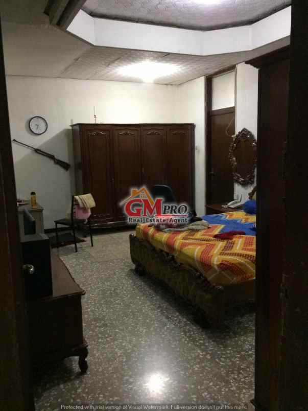 dijual rumah buah batu