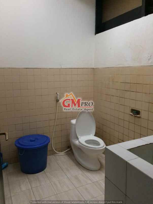 dijual rumah buah batu