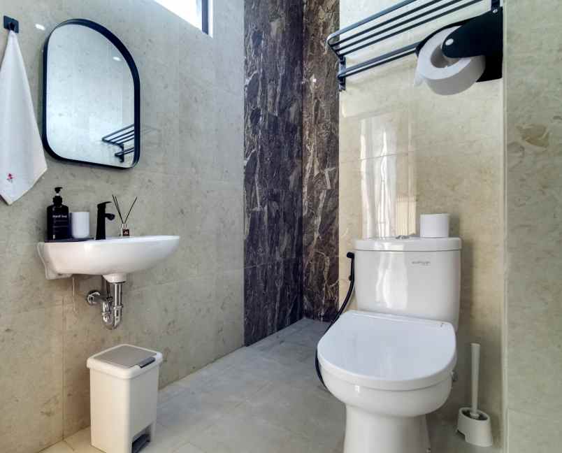 dijual rumah bukit golf riverside cibubur