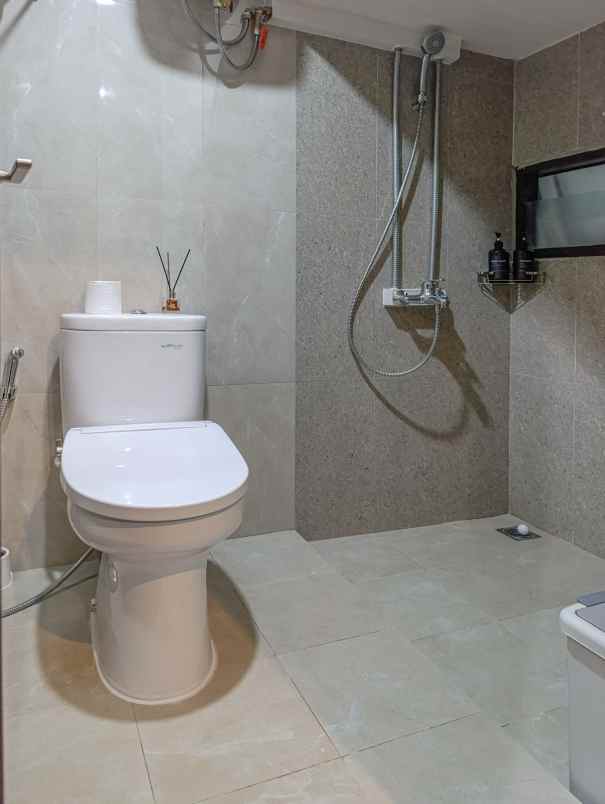 dijual rumah bukit golf riverside cibubur