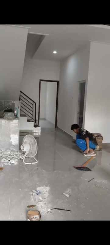 dijual rumah cempaka putih