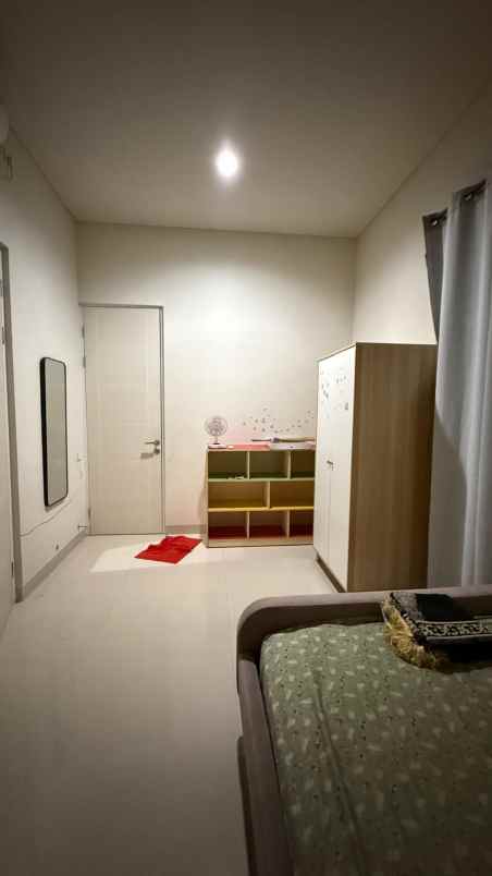 dijual rumah central park juanda