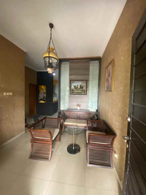 dijual rumah cibubur county