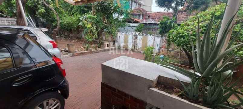 dijual rumah cikini menteng