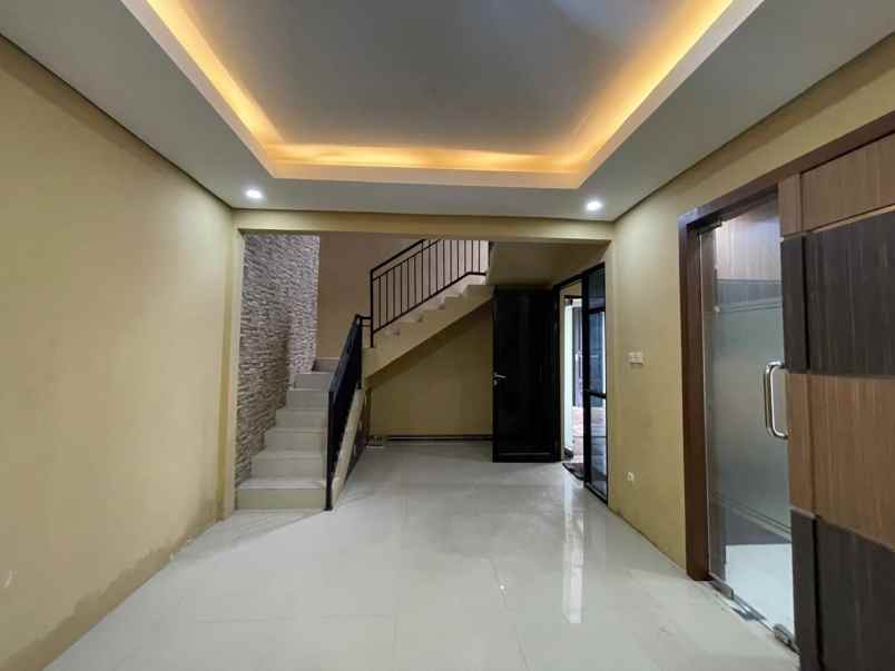 dijual rumah cilangkap cipayung jaktim