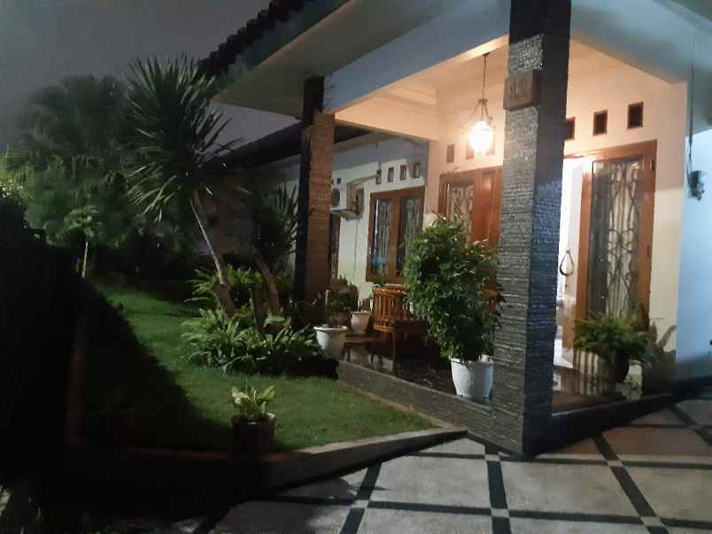 dijual rumah cililitan