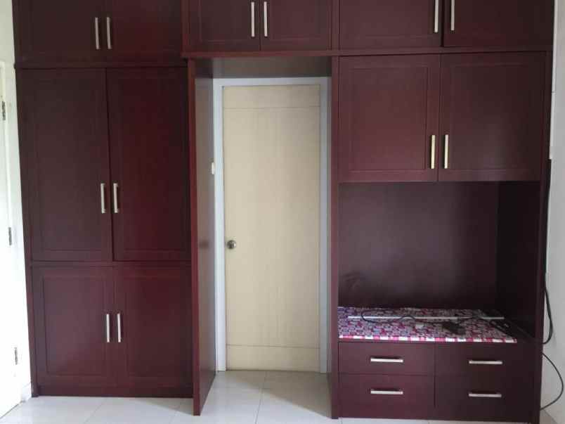 dijual rumah cimanggis depok