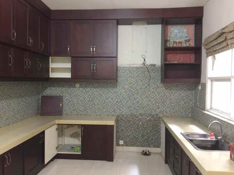 dijual rumah cimanggis depok