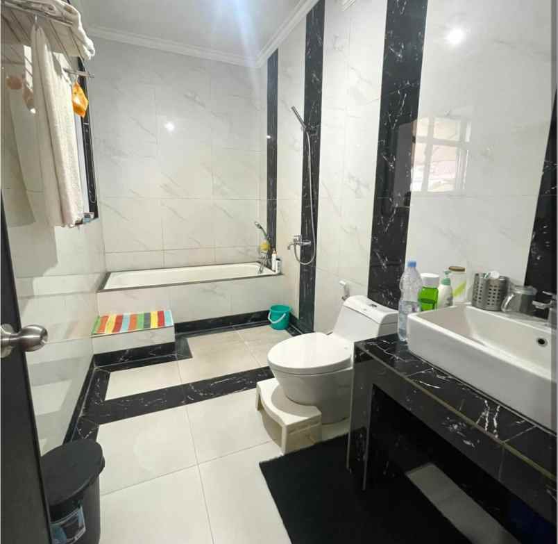 dijual rumah cinere one residence