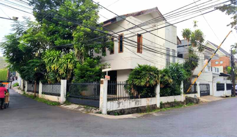 dijual rumah cipete selatan