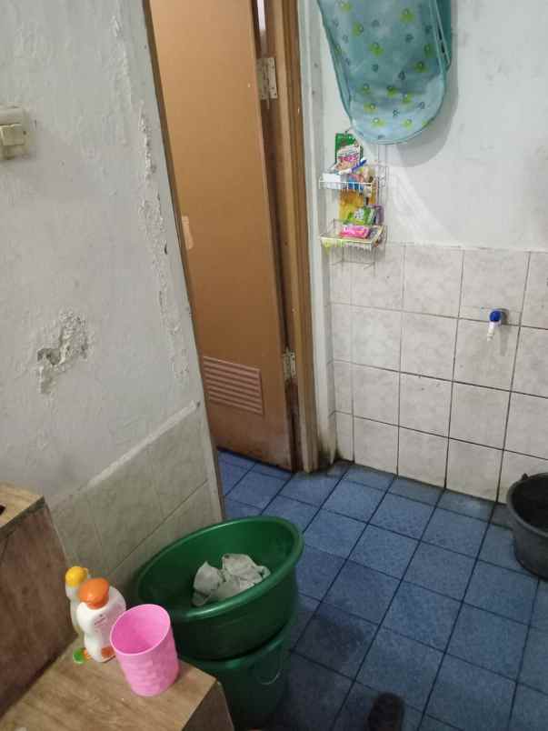 dijual rumah cipeucang