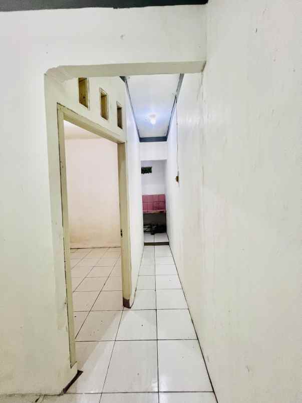 dijual rumah ciracas