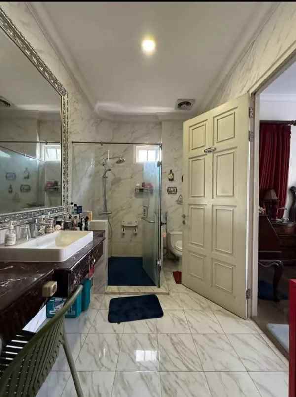 dijual rumah cireundeu