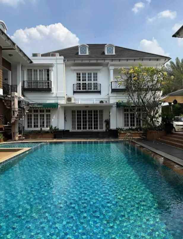 dijual rumah cireundeu