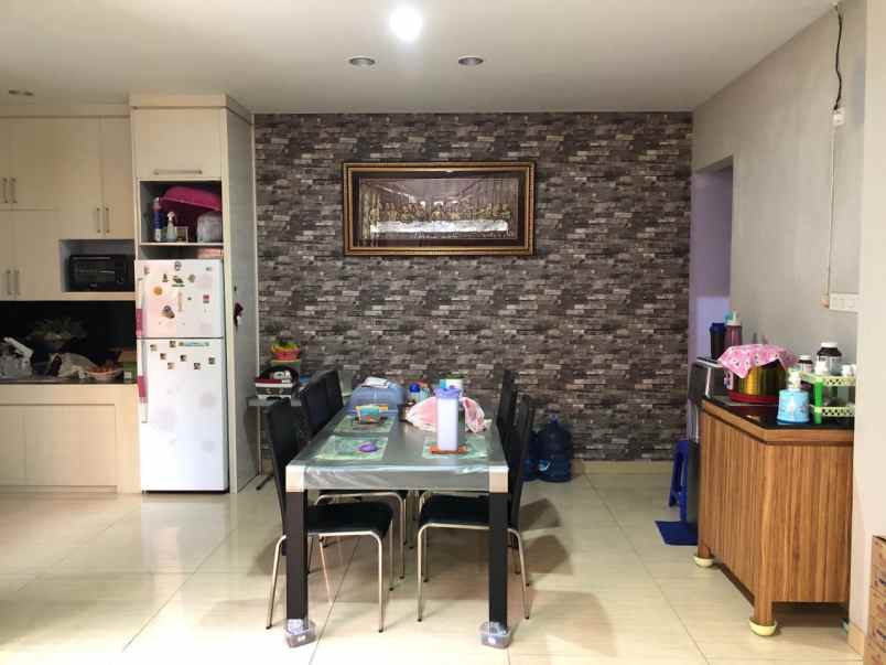 dijual rumah citeureup