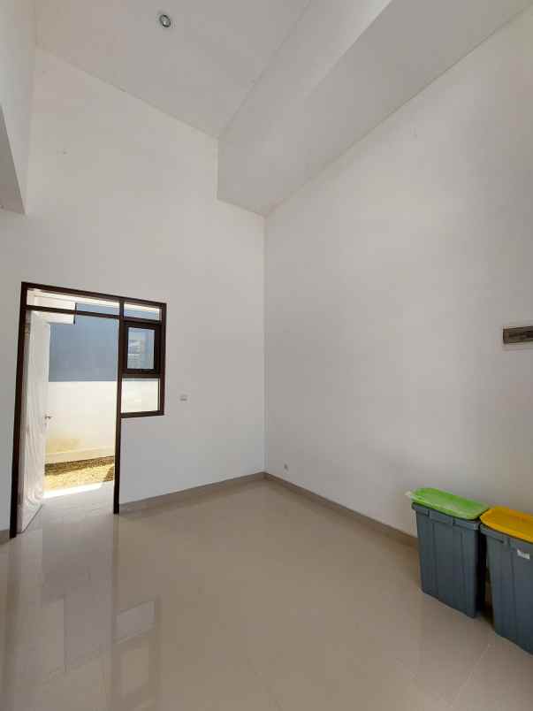 dijual rumah citra garden