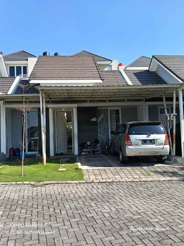 dijual rumah citra grand