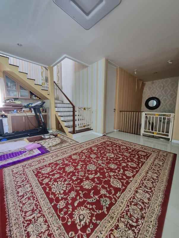 dijual rumah citra grand
