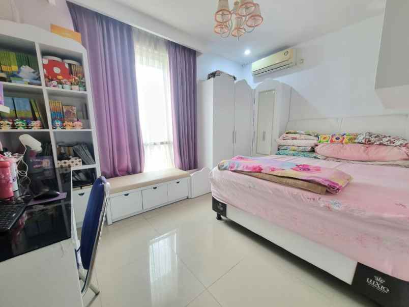 dijual rumah citra grand