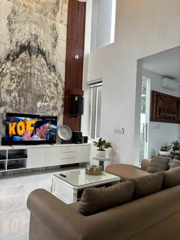 dijual rumah cluster amalfi di jl raya